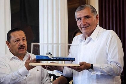 gobierno asigna 21 millones de dolares a naviera vinculada con