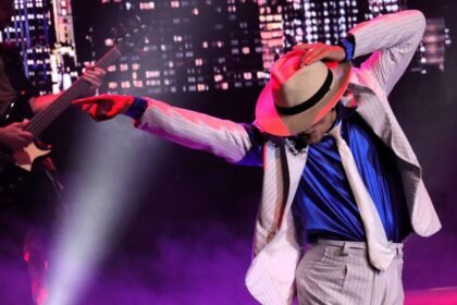 homenaje a michael jackson en leon con this is michael