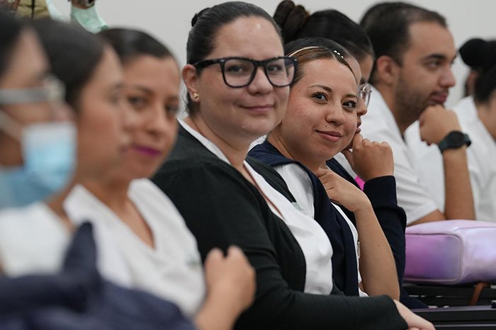 imss bienestar incrementa atencion en michoacan con 244 nuevos profesionales