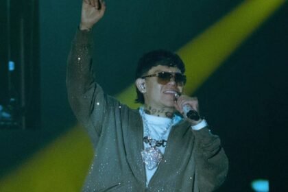 junior h comparece ante fiscalia de jalisco por apologia al