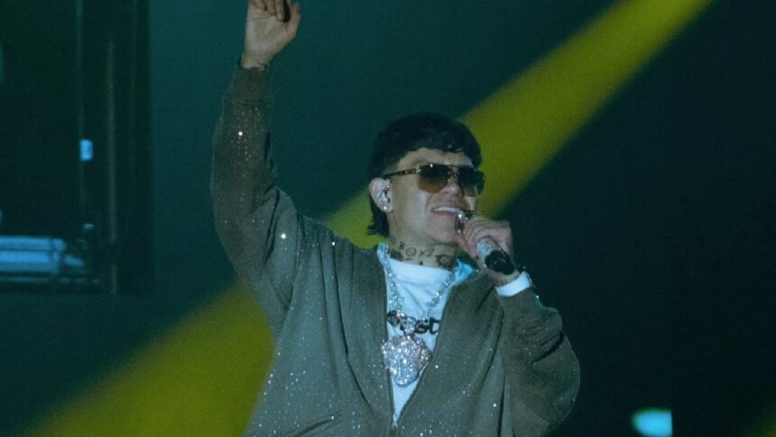 junior h comparece ante fiscalia de jalisco por apologia al