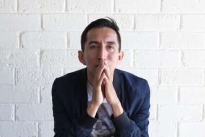 la critica del capitalismo en la obra de autores contemporaneos