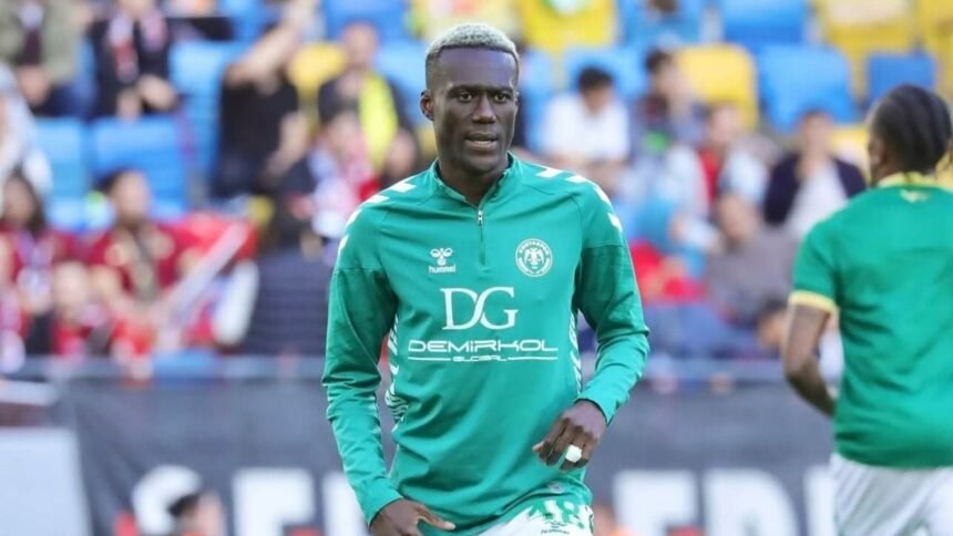 la federacion de futbol de turquia sanciona a 102 futbolistas