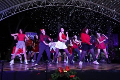 la unla promueve el espiritu navideno con su celebracion tradicional