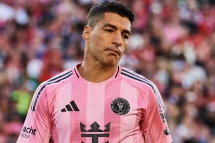 luis suarez delantero del inter miami suspendido un partido por