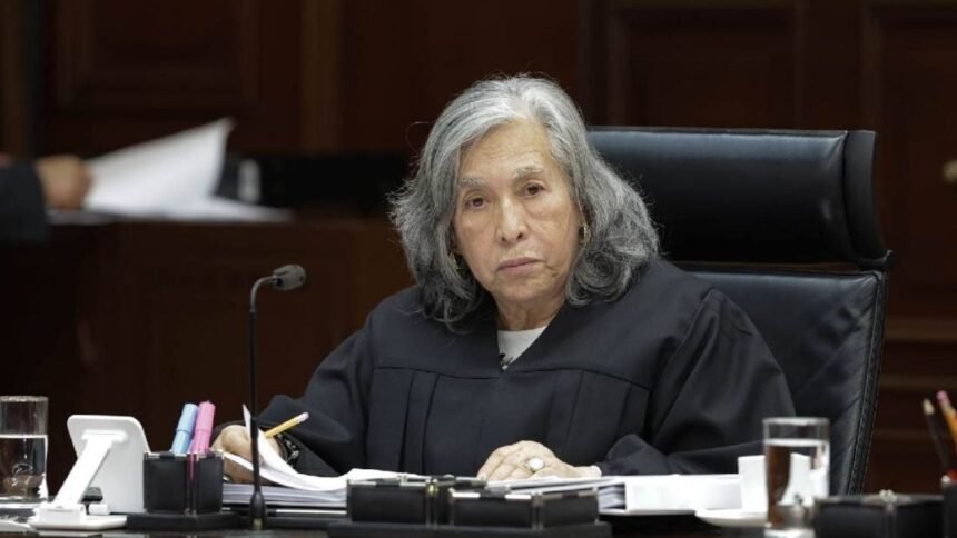 maria estela rios responde a comentario de giovanni figueroa sobre