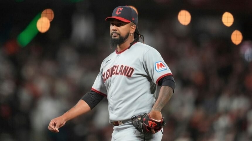 mlb establece limite de 200 dolares en apuestas sobre pitcheos