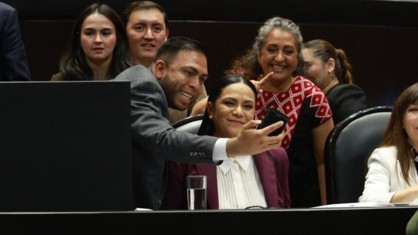 oposicion exige a ariadna montiel que no asuma como secretaria