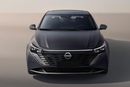Presentamos el nuevo Nissan Teana, modelo premium con motor turbo, hermano del Versa y Sentra