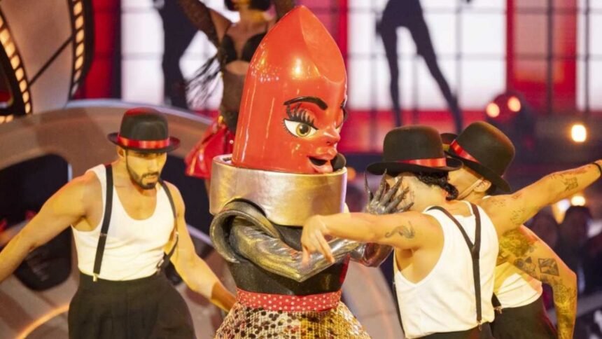 Ruby Gloss, interpretada por Cynthia Klitbo, es eliminada del reality show ¿Quién es la máscara?