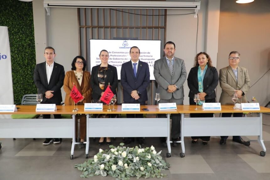 sociedad y gobierno colaboran para fortalecer la armonia y justicia