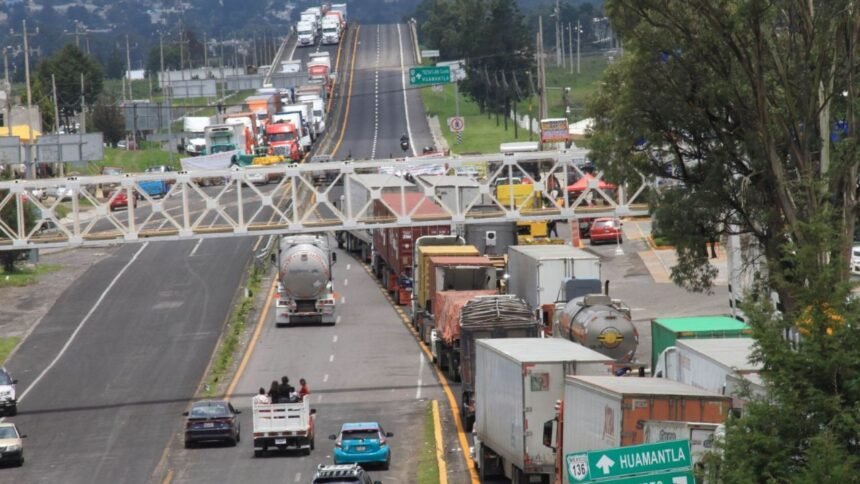 transportistas y agricultores convocan manifestacion nacional para el 24 de