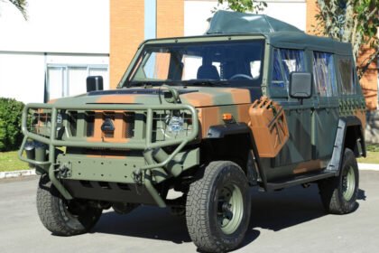 Un todoterreno con capacidad de carga de 3.5 toneladas