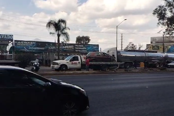 accidente en avenida morelos norte provoca congestion vehicular significativa