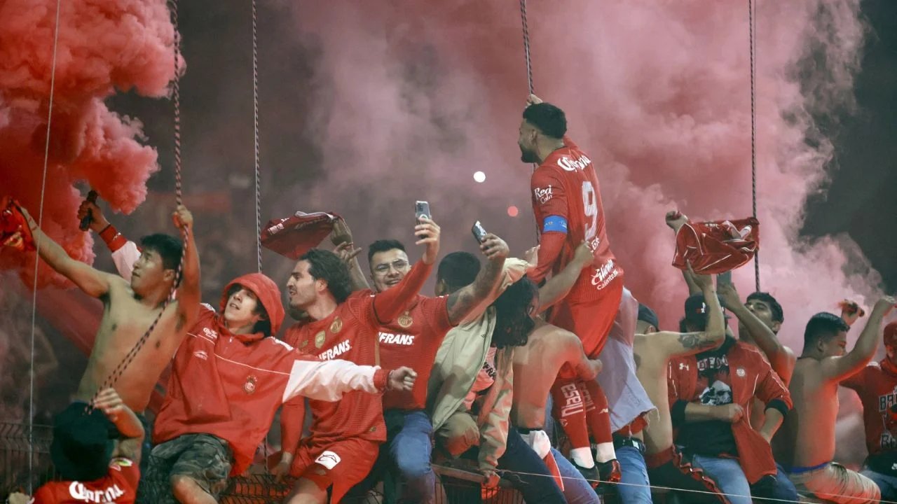 alexis vega anuncia celebracion de seis dias tras bicampeonato del