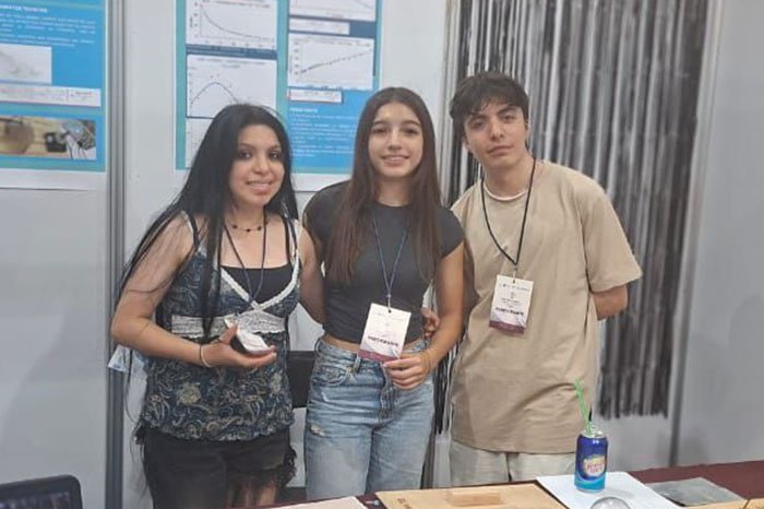 alumna de la prefeco representara a michoacan en la feria