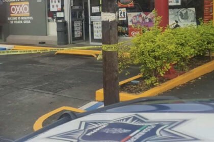 Asalto con arma de fuego en Oxxo de Uruapan, Michoacán