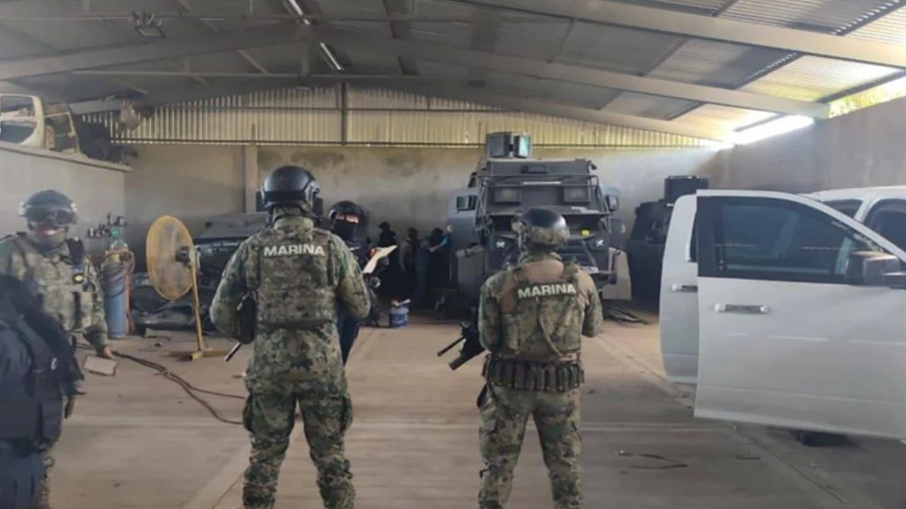 aseguran ocho vehiculos de blindaje artesanal en coahuayana michoacan