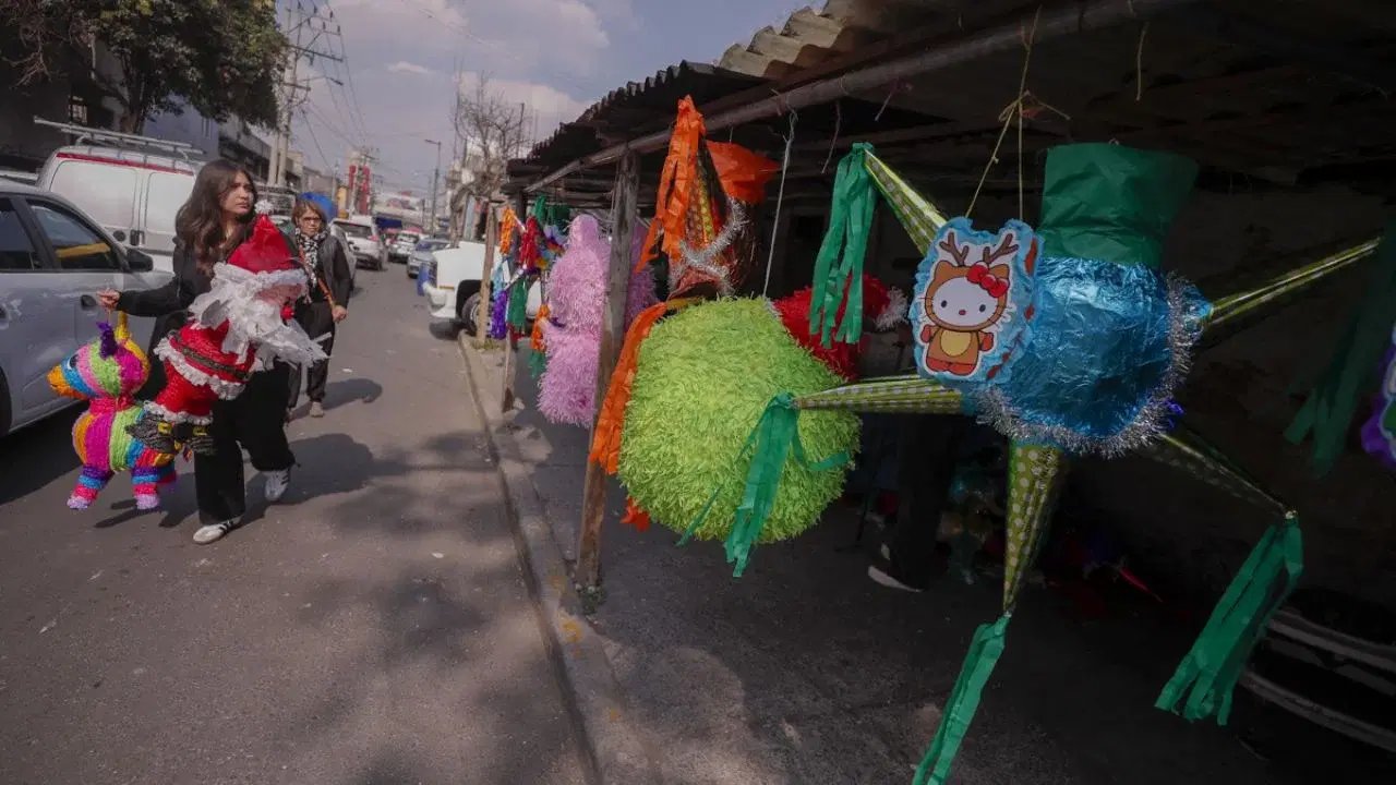 aumento de precios impacta la venta de pinatas durante la