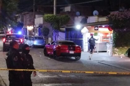balean a un hombre en paseo san joaquin mientras conducia