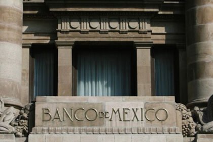 banxico reduce la tasa de interes en 25 puntos y