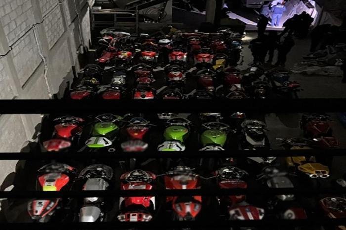Cateos en CDMX y Edomex: aseguran 62 motocicletas y droga