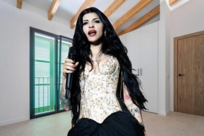 Cazzu estrena casa y la mostró en Navidad con Inti