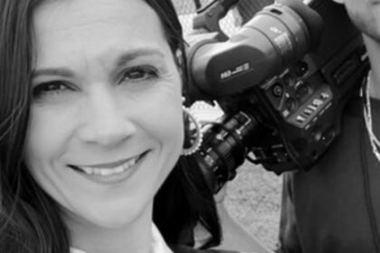 Christina Chambers, reportera reconocida, es hallada sin vida en circunstancias trágicas