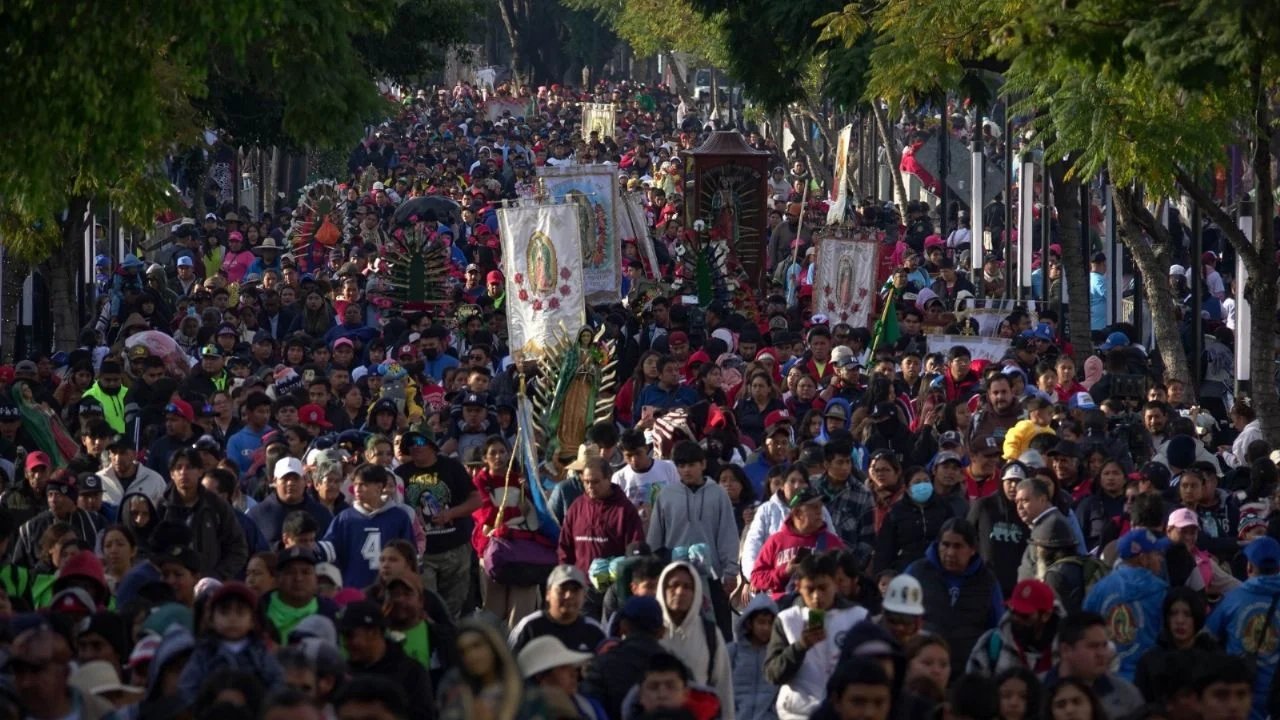 cierre de tramos en calzada de guadalupe y eje 5
