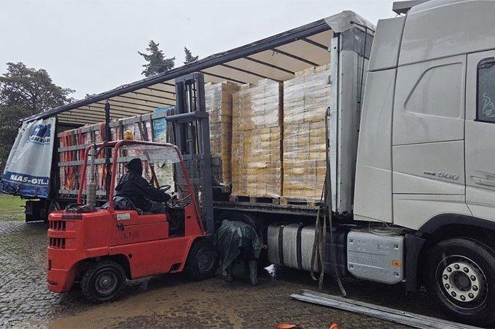 Ciudad del Vaticano envía tres camiones de ayuda humanitaria a Ucrania