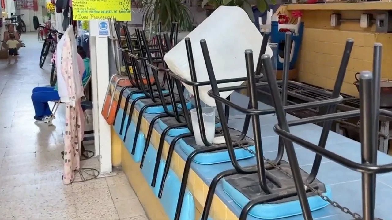 cobro de piso y amenazas afectan la operacion de locales