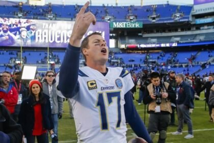 colts evaluaran a philip rivers qb retirado tras la lesion