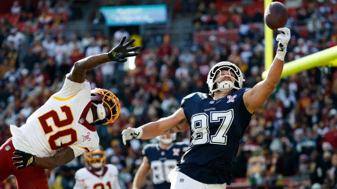 Dak Prescott lidera a Cowboys a triunfo navideño sobre Commanders