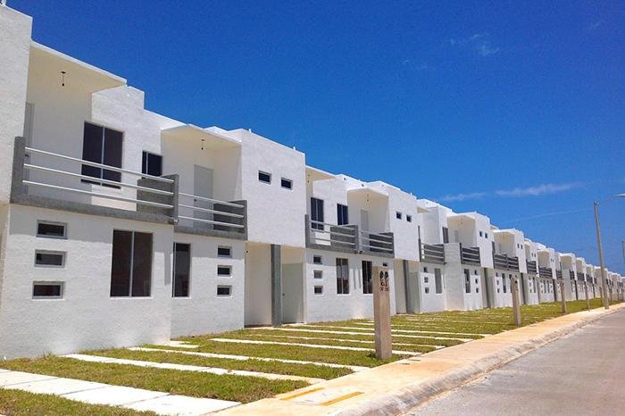 Diputada exige mecanismos para recuperar y reasignar viviendas abandonadas en su distrito