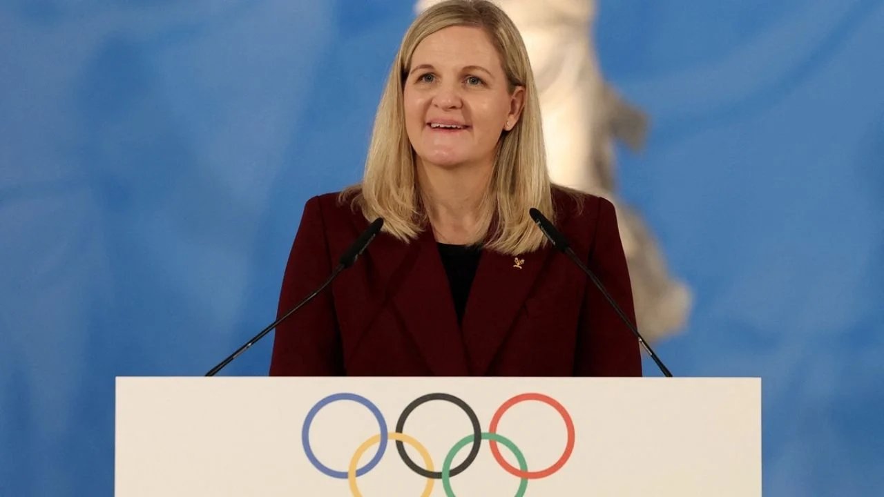 el comite olimpico internacional permite a atletas juveniles de rusia