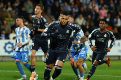 el real madrid supera al talavera y avanza a octavos