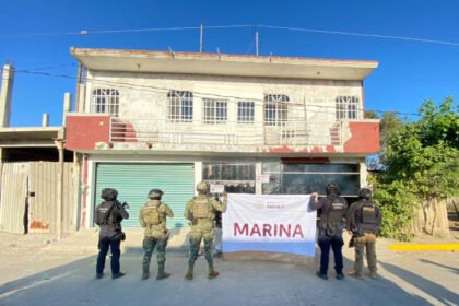 FGE asegura narcóticos, equipo de videovigilancia y motocicleta en Lázaro Cárdenas, Michoacán