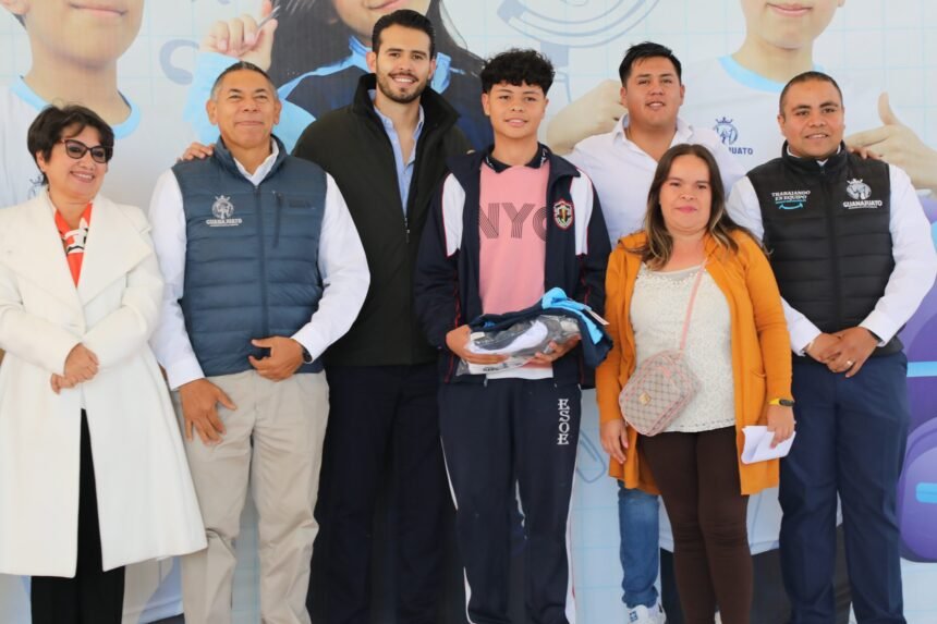 gobierno de la gente asegura igualdad de oportunidades en secundarias