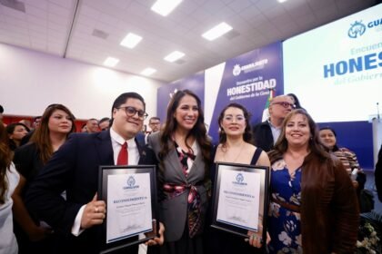 gobierno de la gente reconoce a servidores publicos destacados por