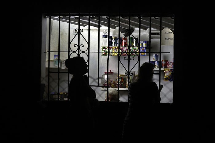 gobierno de mexico envia 80 mil barriles de combustible a