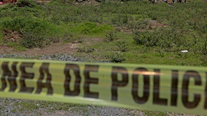 Hallan fosa clandestina en Irapuato, México; identificación de restos enfrenta dificultades
