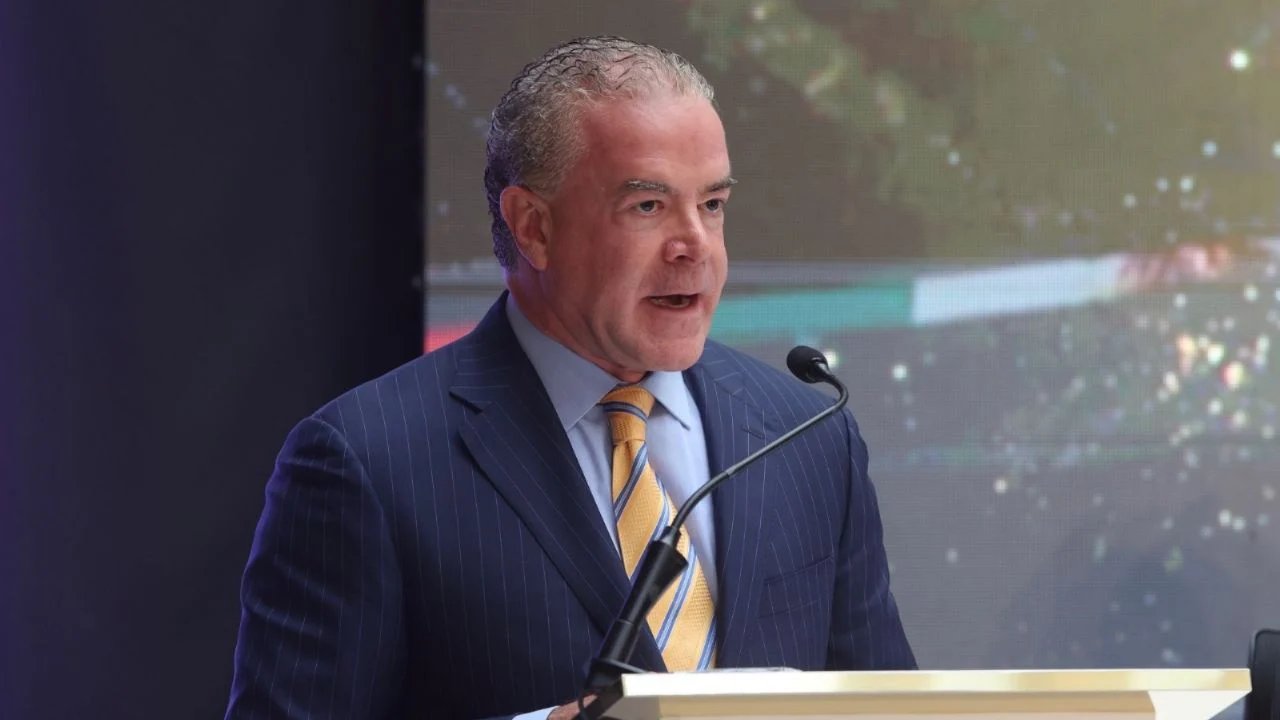 juez otorga suspension a raul rocha cantu propietario de miss