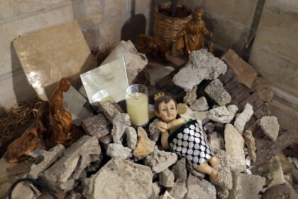 la iglesia navidad ensena que ninguna vida sobra y defiende