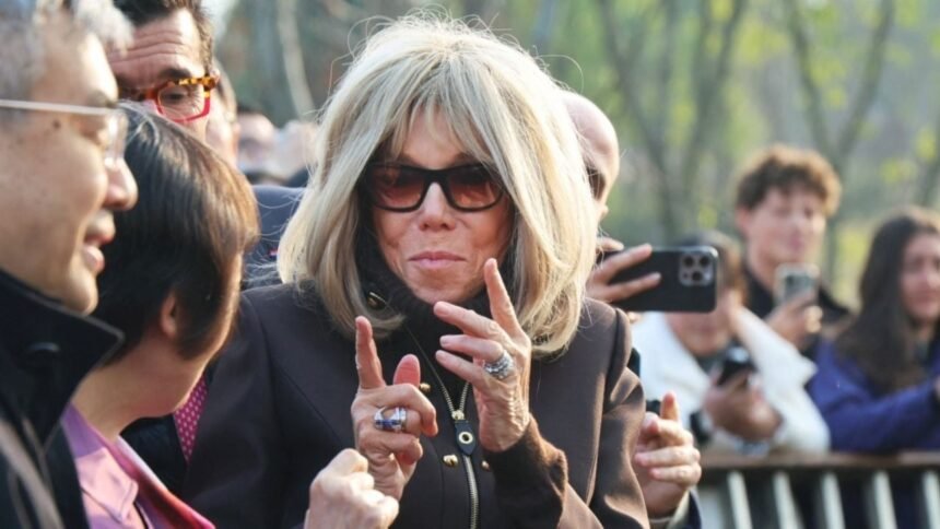 la primera dama de francia enfrenta criticas por menospreciar a