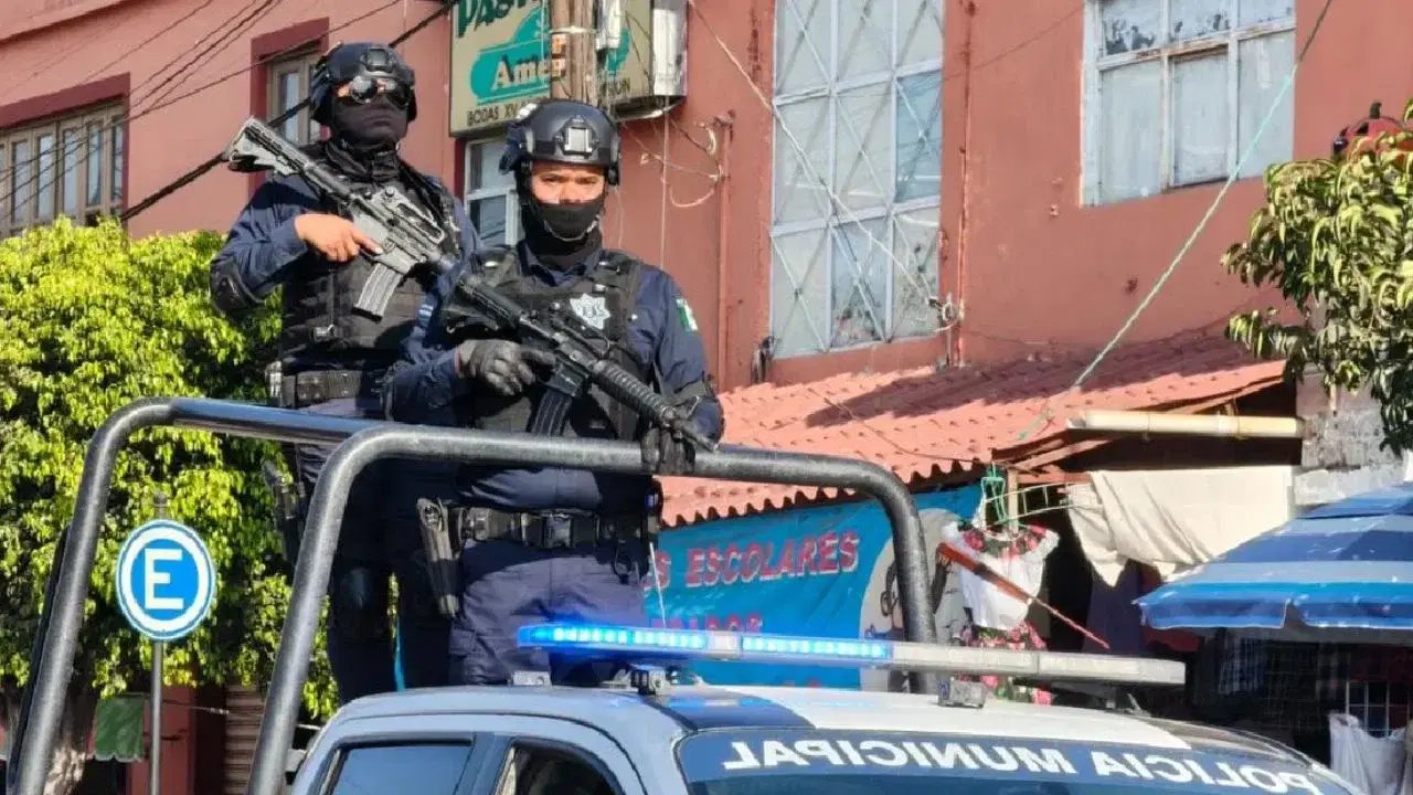 Lanzan granada contra bar en Querétaro; artefacto no detonó