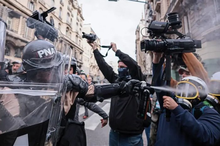 libertad de expresion disminuye un 10 a nivel mundial