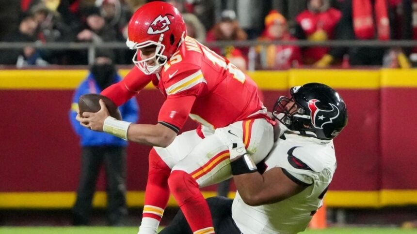 mahomes y los chiefs sufren derrota en el sunday night