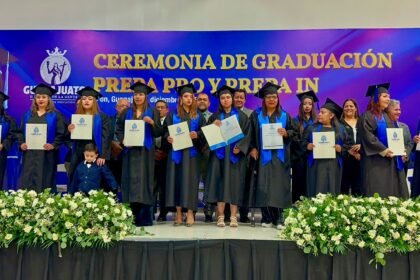 miles de estudiantes de guanajuato finalizan su bachillerato con prepa