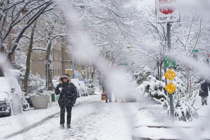 Nueva York y estados vecinos registran alerta por primera gran tormenta invernal