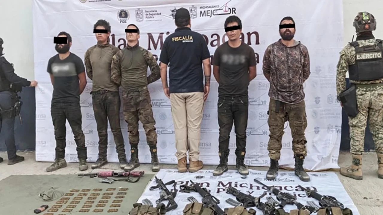 Nueve detenidos y armas aseguradas en huertas de aguacate de Michoacán